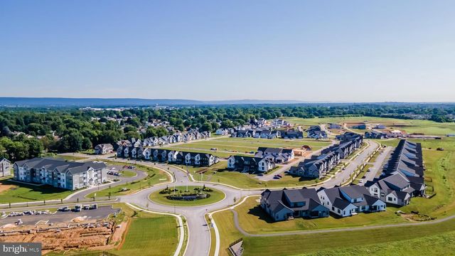 303 ESTATE DR, Mechanicsburg, PA 17055