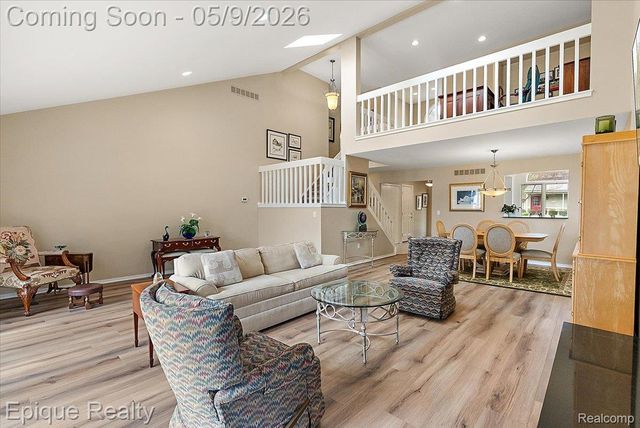 4521 Parnell Drive, Waterford Charter Township, MI 48346