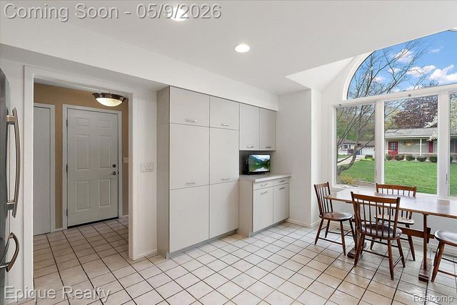 4521 Parnell Drive, Waterford Charter Township, MI 48346