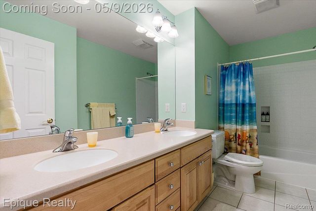 4521 Parnell Drive, Waterford Charter Township, MI 48346