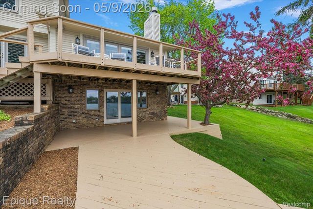 4521 Parnell Drive, Waterford Charter Township, MI 48346