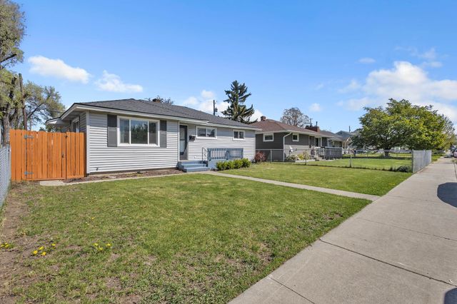 1007 E Walton Ave, Spokane, WA 99207