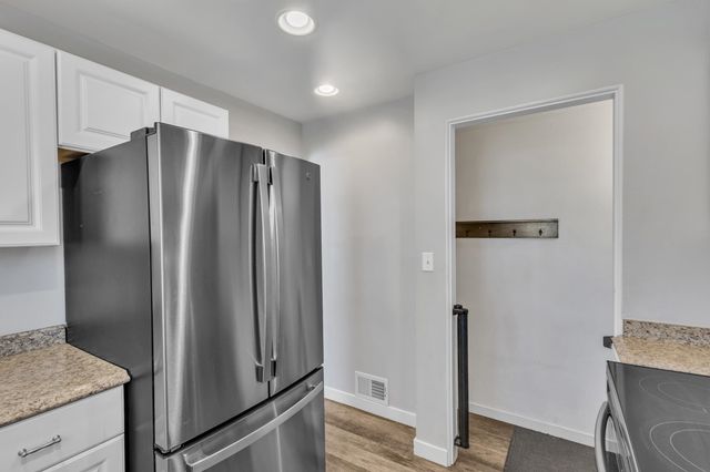 1007 E Walton Ave, Spokane, WA 99207