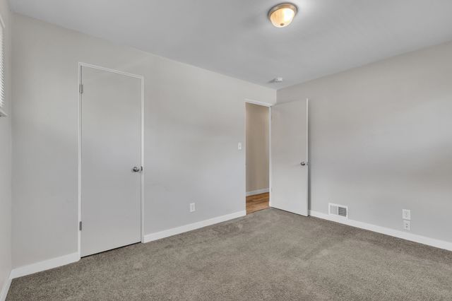 1007 E Walton Ave, Spokane, WA 99207