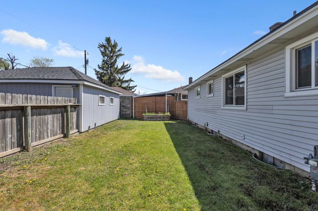 1007 E Walton Ave, Spokane, WA 99207