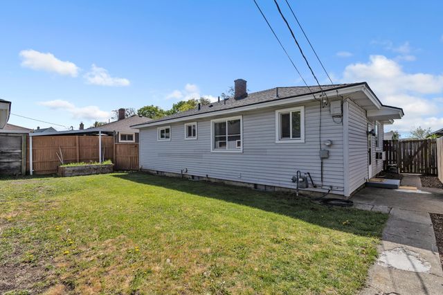 1007 E Walton Ave, Spokane, WA 99207