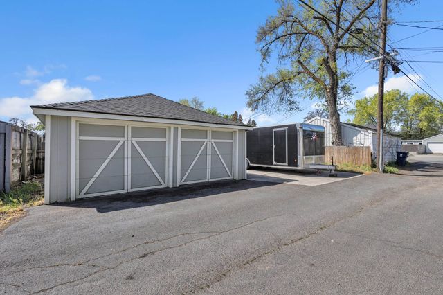 1007 E Walton Ave, Spokane, WA 99207