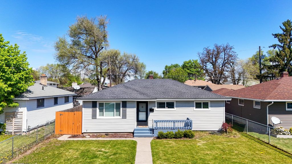 1007 E Walton Ave, Spokane, WA 99207