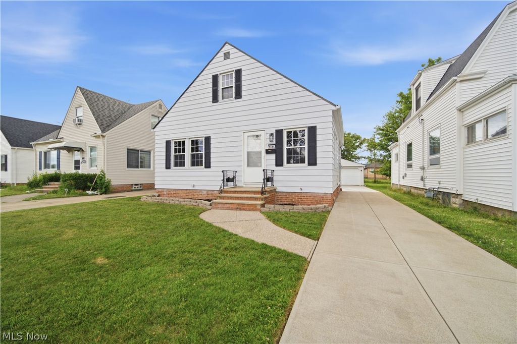 1616 Marietta Avenue, Parma, OH 44134