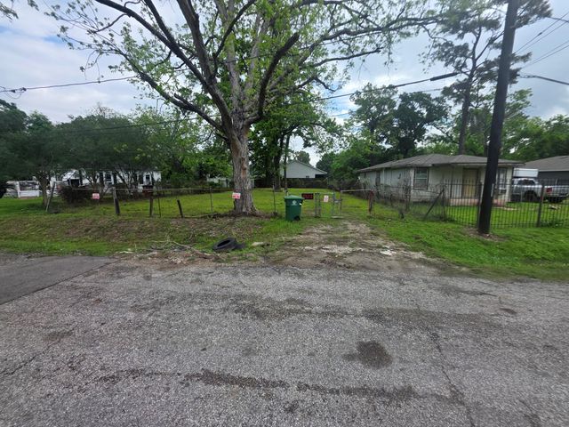 7612 Shotwell Street, Houston, TX 77016