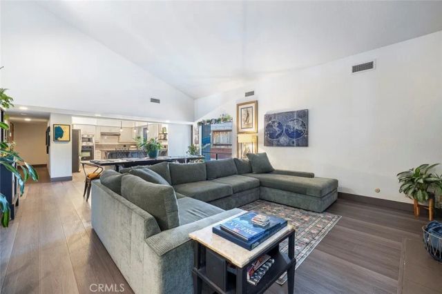6638 N Marty, Fresno, CA 93711