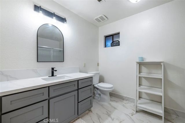 6638 N Marty, Fresno, CA 93711
