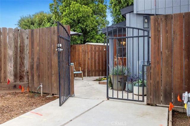 6638 N Marty, Fresno, CA 93711
