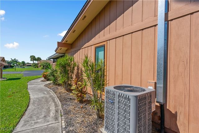6344 Royal Woods DR, Fort Myers, FL 33908