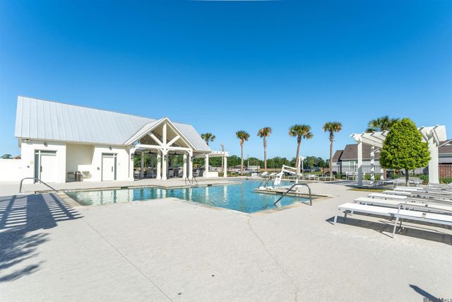 13236 Magnolia Square Dr, Baton Rouge, LA 70818