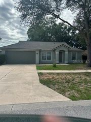 3715 MEADOW GREEN DRIVE, Tavares, FL 32778