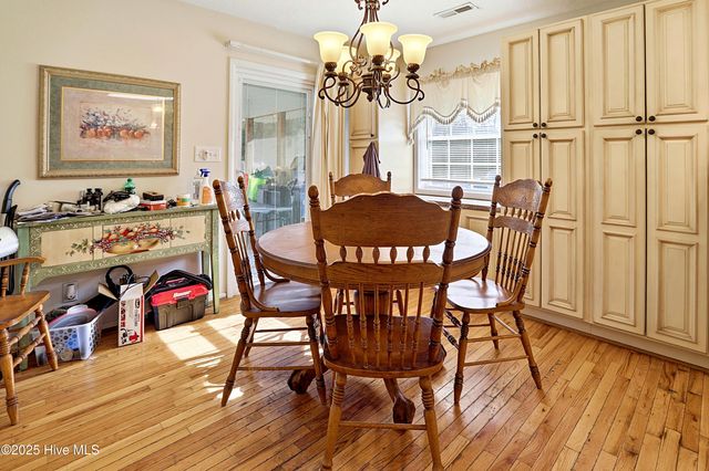 202 W Bedford Road, Wilmington, NC 28411