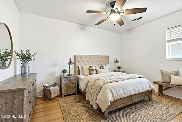 202 W Bedford Road, Wilmington, NC 28411