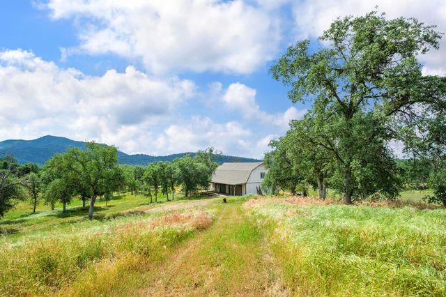 35009 Old Creek Road, Auberry, CA 93602