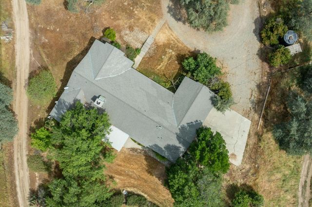 35009 Old Creek Road, Auberry, CA 93602