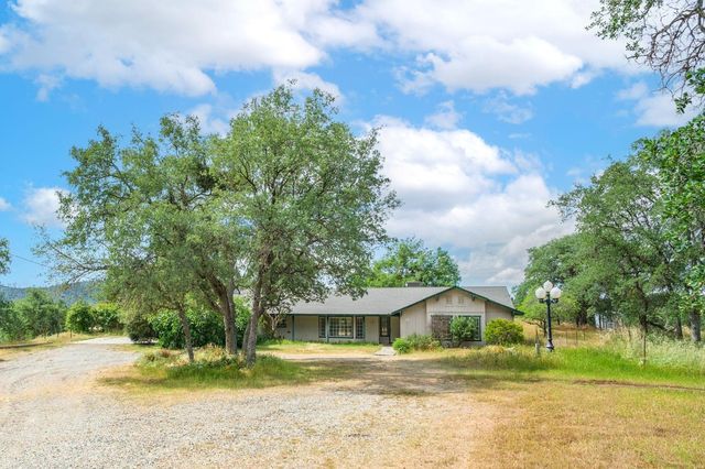 35009 Old Creek Road, Auberry, CA 93602