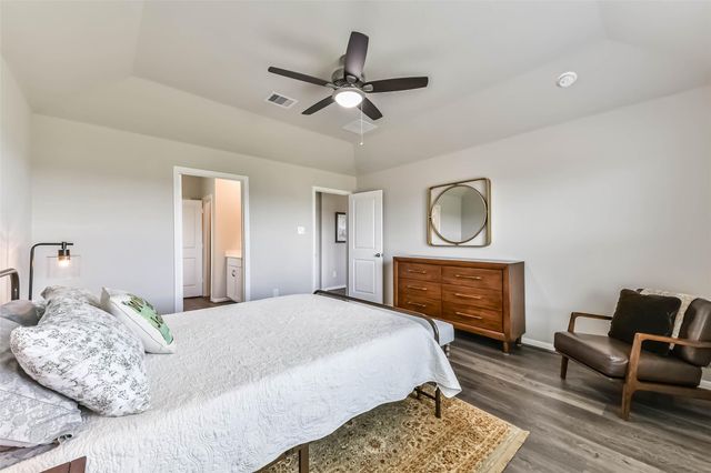 3213 Fig Tree Ln, Texas City, TX 77590