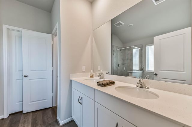 3213 Fig Tree Ln, Texas City, TX 77590