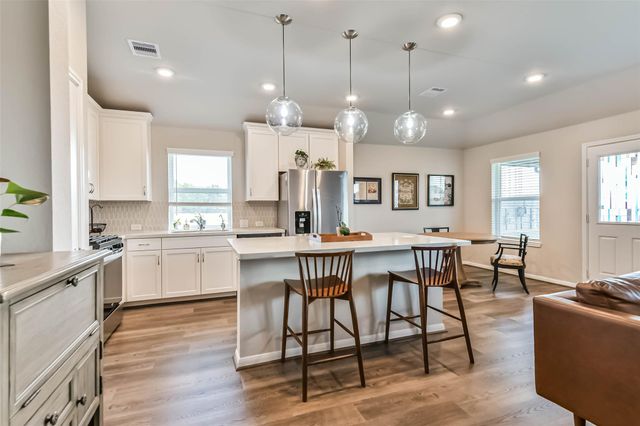 3213 Fig Tree Ln, Texas City, TX 77590