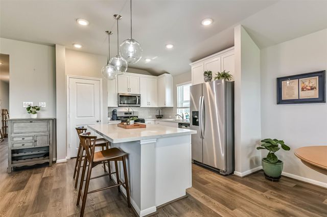 3213 Fig Tree Ln, Texas City, TX 77590