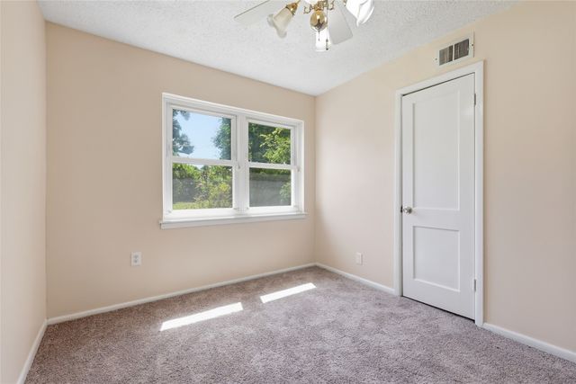 807 Highland Drive, Arlington, TX 76010