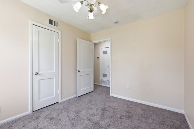 807 Highland Drive, Arlington, TX 76010