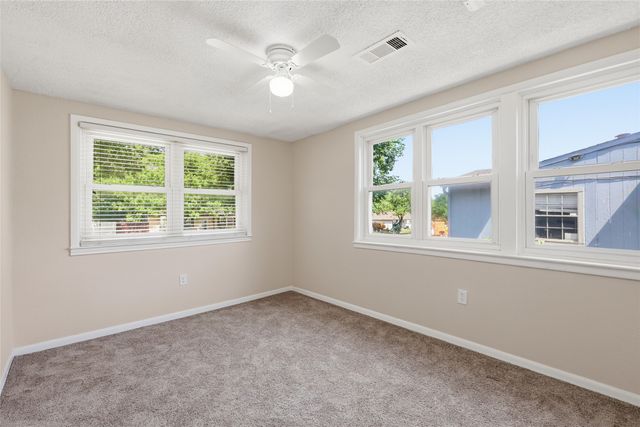 807 Highland Drive, Arlington, TX 76010