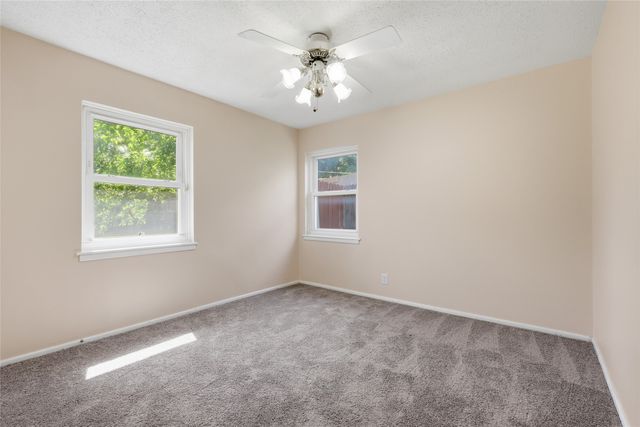 807 Highland Drive, Arlington, TX 76010