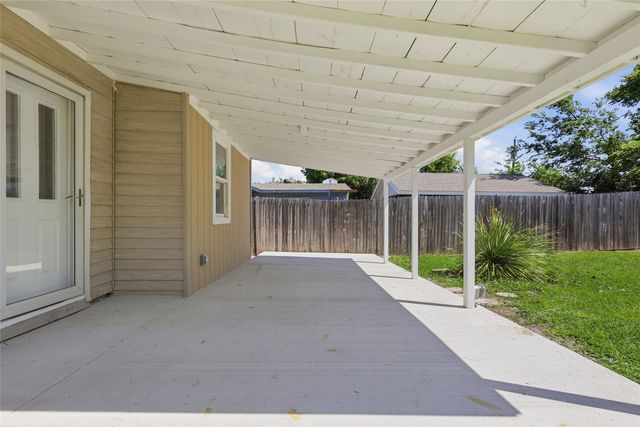 807 Highland Drive, Arlington, TX 76010