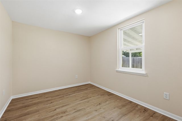 807 Highland Drive, Arlington, TX 76010