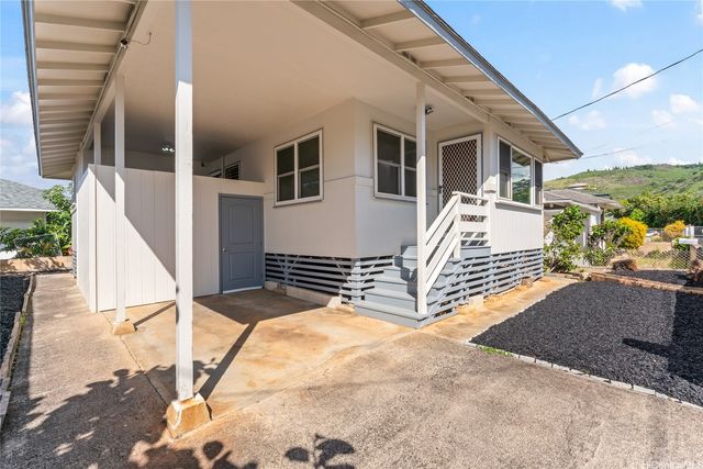 2915 Koali Road C, Honolulu, HI 96826