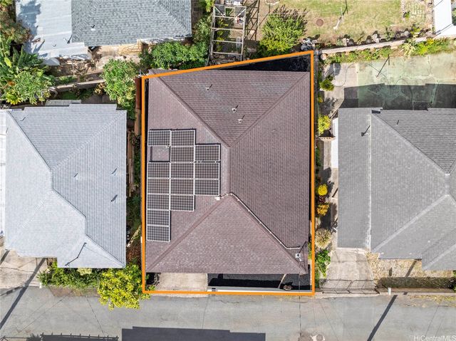 2915 Koali Road C, Honolulu, HI 96826