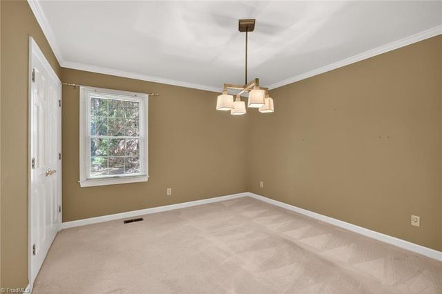 104 Meadowood Drive, Burlington, NC 27215