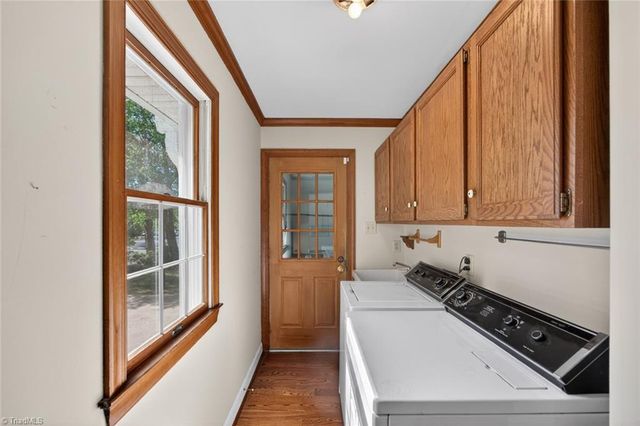 104 Meadowood Drive, Burlington, NC 27215