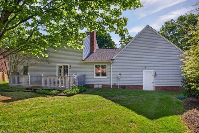 104 Meadowood Drive, Burlington, NC 27215