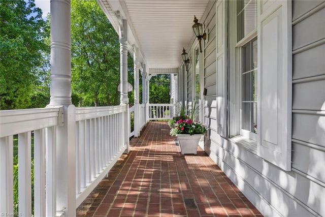 104 Meadowood Drive, Burlington, NC 27215