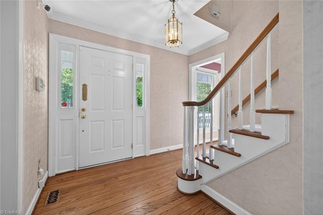 104 Meadowood Drive, Burlington, NC 27215