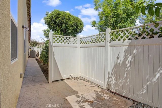 118 Guilden Grove, Bakersfield, CA 93312