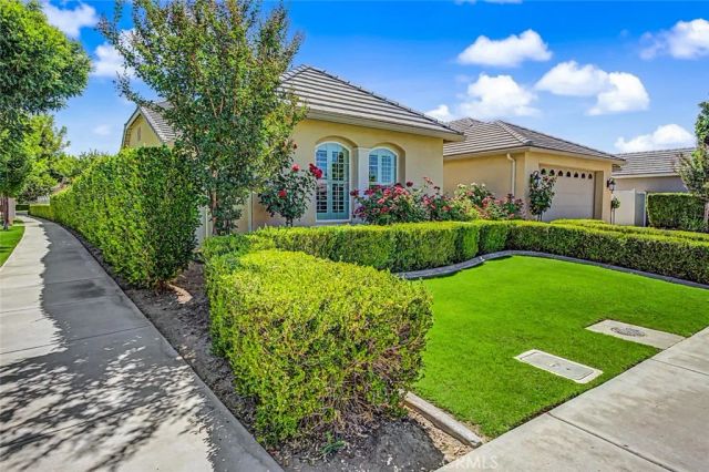 118 Guilden Grove, Bakersfield, CA 93312