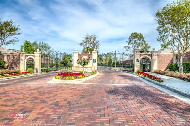 118 Guilden Grove, Bakersfield, CA 93312