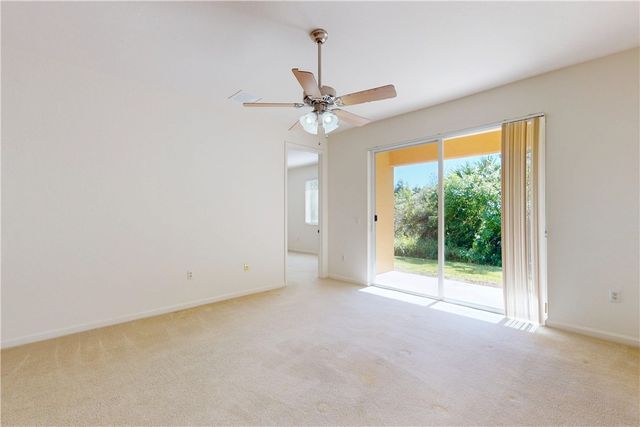 2531 Stockbridge Square SW, Vero Beach, FL 32962