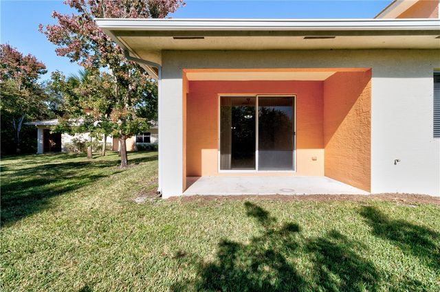 2531 Stockbridge Square SW, Vero Beach, FL 32962