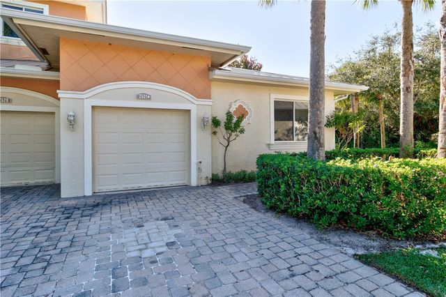2531 Stockbridge Square SW, Vero Beach, FL 32962
