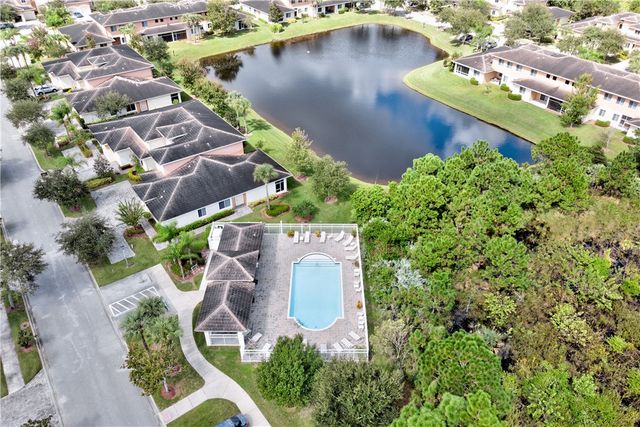 2531 Stockbridge Square SW, Vero Beach, FL 32962