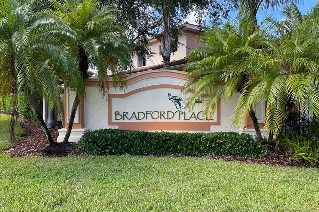 2531 Stockbridge Square SW, Vero Beach, FL 32962
